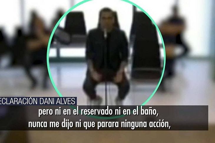 TV da Espanha divulga primeira imagem de Daniel Alves desde a prisão Reprodução/Antena 3